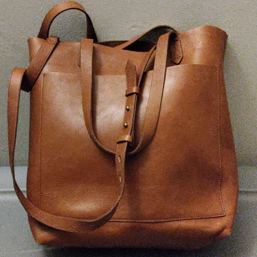 Madewell Transport Leather Tote